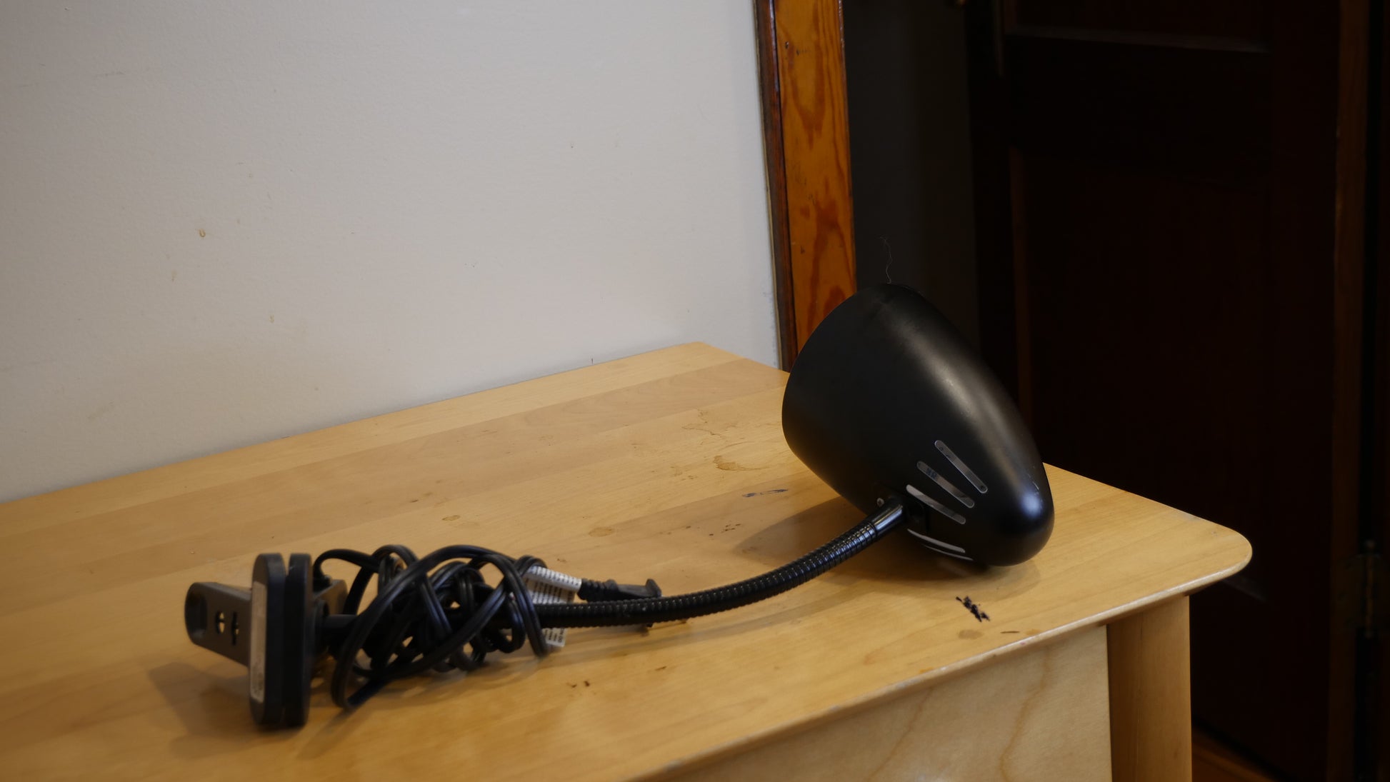 Intertek Gooseneck Clip Light Desk Lamp LED