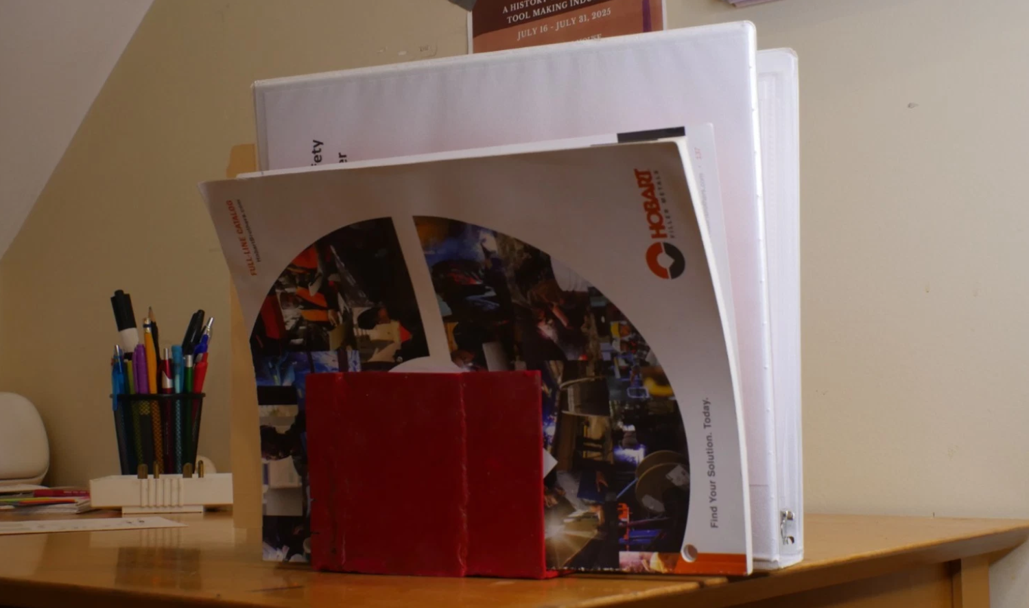Desktop FLEX Paper File Holder